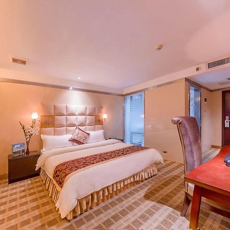 גואנגג'ואו Airport Liwan Hotel מראה חיצוני תמונה