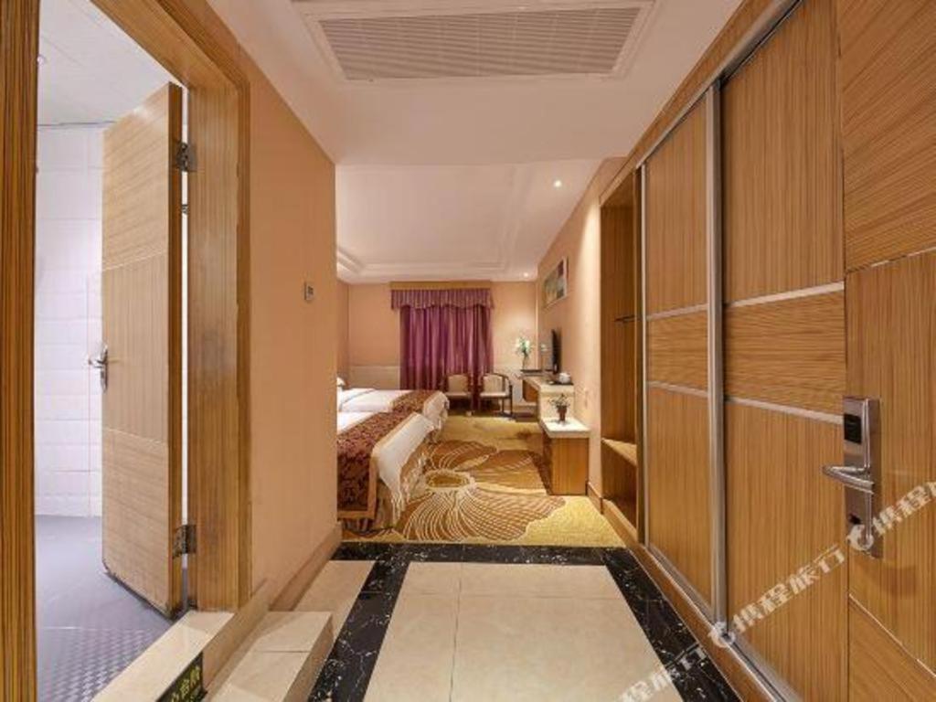 גואנגג'ואו Airport Liwan Hotel מראה חיצוני תמונה