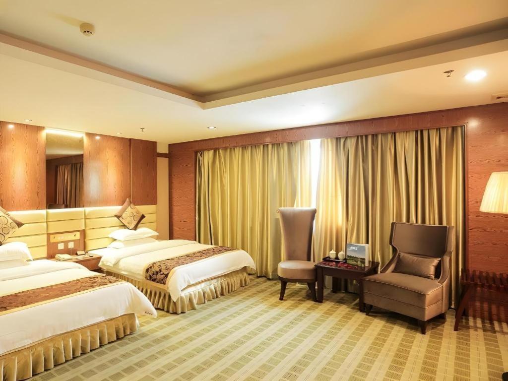 גואנגג'ואו Airport Liwan Hotel מראה חיצוני תמונה