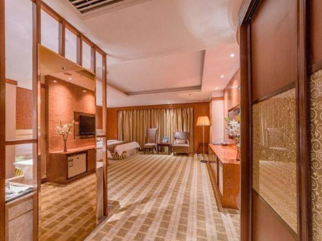 גואנגג'ואו Airport Liwan Hotel מראה חיצוני תמונה